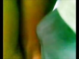 Due milf affamate video hard per adulti di cazzi a pranzo...