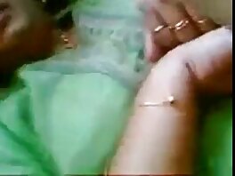 Alla ragazza dai capelli scuri film per adulti gratis italiani piace leccare la figa